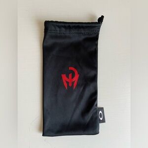 Oakley Microfiber bag red black